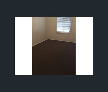 Semi Detached House - Photo 5