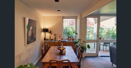 Updated Townhouse in Prime Position - Photo 4