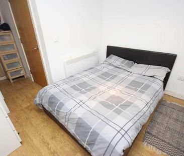 Blantyre Street, Manchester, M15 - Photo 2