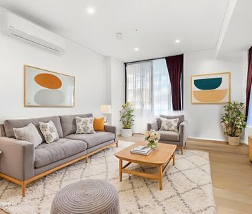 Modern and Ultra Convenient Two Bedroom Apartment with Carspace - Photo 1