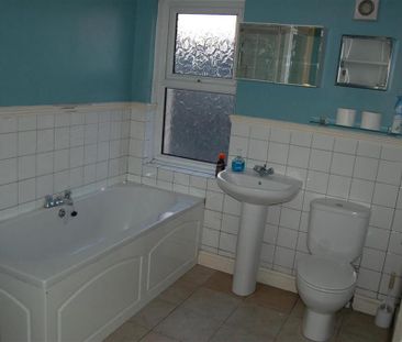 3 bedroom house to rent - Photo 3