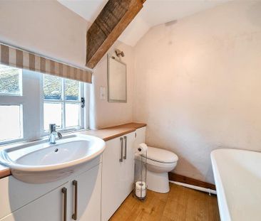 4 bedroom detached house to rent - Photo 6