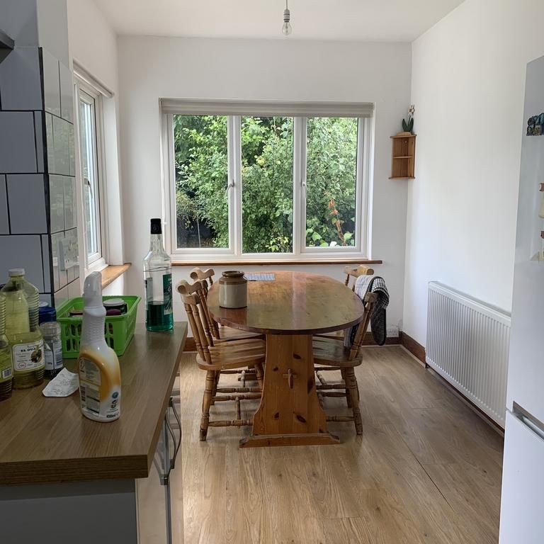 4 bedroom semi-detached house to rent - Photo 1