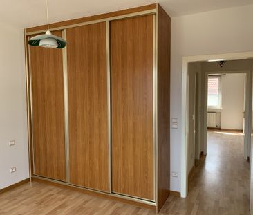 Location Appartement 4 pièces 95m² SARREGUEMINES 57200 - Photo 3