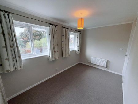 2 bedroom terraced house to rent - Photo 4