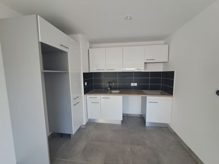 Location Appartement 3 pièces 61m² TOULOUSE 31200 - Photo 4