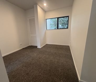 74 Priestley Drive - Photo 4
