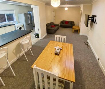 5 bedroom semi-detached house to rent - Photo 1