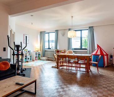 Appartement te huur in Antwerpen voor € 1.200 met 2 slaapkamers - Photo 4