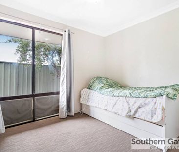 SPACE TO ENTERTAIN - Photo 1