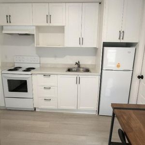 STUDIO Rimouski près du cegep et hôpital TOUT INCLUS - Photo 2