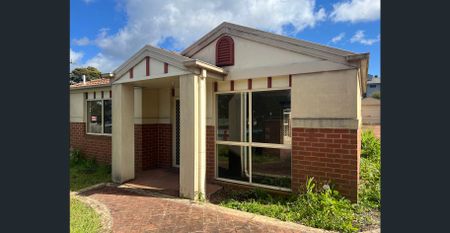 Walk to Everything! Modern, Light-Filled Living Steps in Central Croydon - Photo 5
