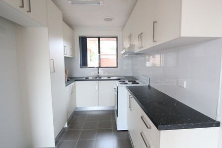 Located in Quality Complex - Photo 2