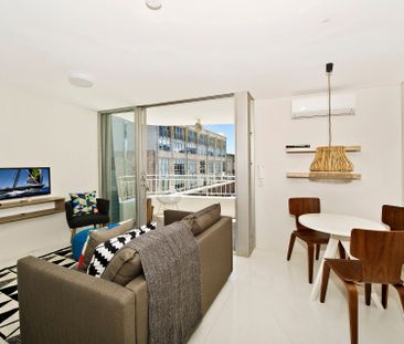 LARGE L-SHAPED, FULLY FURNISHED STUDIO APARTMENT! - Photo 3