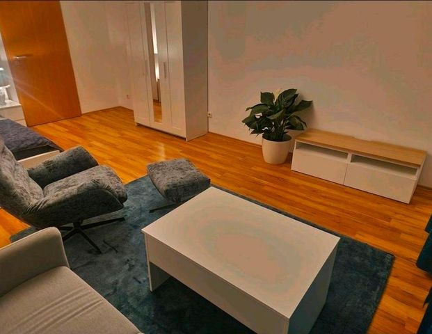 Möbliertes Zimmer zur Untermiete - Photo 1