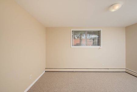 Avlyn Apartments - Photo 4