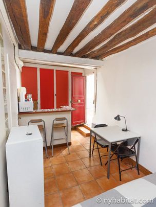 Logement à Paris, Location meublée - Photo 1