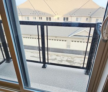 For Lease - 383 Inspire Boulevard, Brampton, Ontario - Photo 3