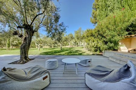 Élégante propriété provençale à quelques minutes du centre d'Aix en Provence - Photo 5