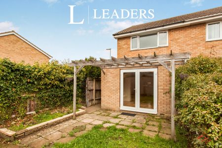 2 bedroom house to rent Abbots Close, Cambridge, CB4 - Photo 2