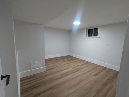 For Lease - 15 Roxaline Street, Toronto, Ontario - Photo 4