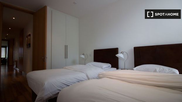 2-bedroom apartment for rent in Docklands North, Dublin - Photo 1