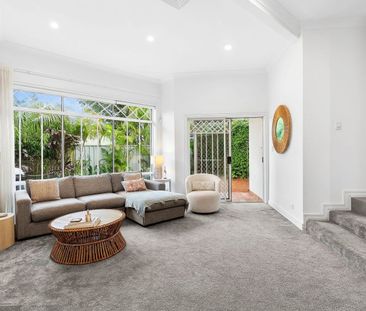 Chic Comfort - Photo 1