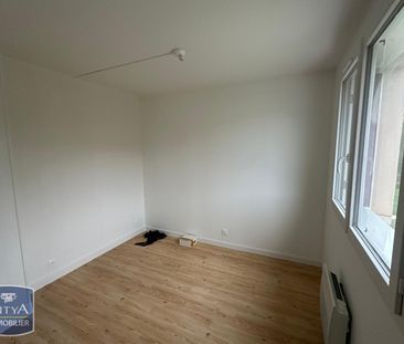 Location Appartement 2 pièces 31m² BOURG EN BRESSE 01000 - Photo 2