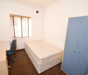 Standish Road, Fallowfield, Manchester, M14 - Photo 5