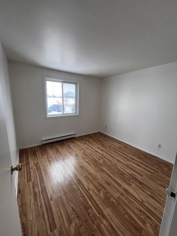 1120 Rue Cloutier, La Prairie, QC J5R - Photo 3