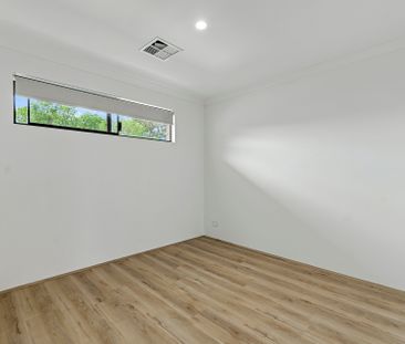 Townhouse living with space & style - Photo 4