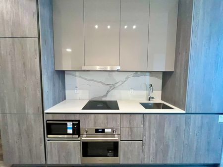 For Lease - 8 Interchange Way Unit# 2707, Vaughan, Ontario - Photo 5