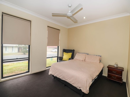 24 Ernestine Circuit, Eagleby, QLD - Photo 2