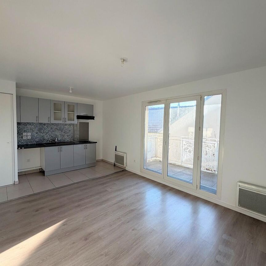location Appartement T2 DE 40.35m² À ESBLY - Photo 1