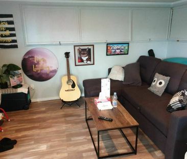Property Management1 Glenbervie Cres, Massey - Flats for Rent - Photo 3