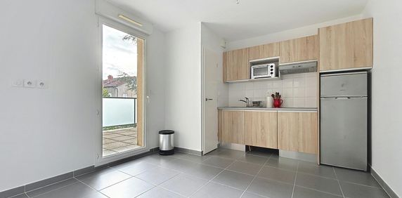 Lyon 5ème : Lumineux T3 meublé avec balcon et garage double - Photo 2