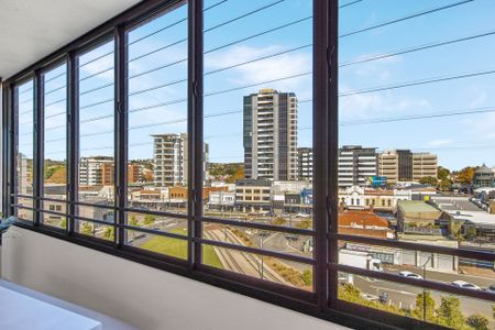 Ideal lifestyle, Phenomenal City Views - Photo 2