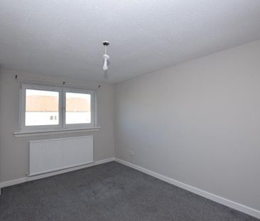 2 bedroom semi-detached house to rent - Photo 4