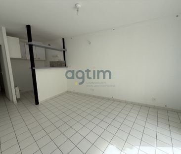 Location Appartement 1 pièce 19m² MONTAIGU VENDEE 85600 - Photo 2