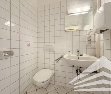 Klimatisierte 4-Zimmer Wohnung mit Küche & Balkon in LINZ-URFAHR! - Photo 2