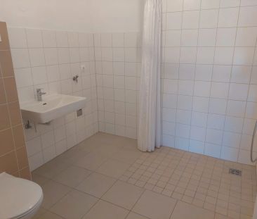 Barrierefreie 2-Zi Wohnung in Kilb, Balkon, Stellplatz, EBK, 67m², ... - Photo 2