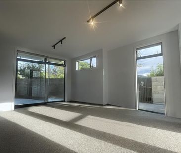 Welcome to 1/2 Hindmarsh Street - Photo 5