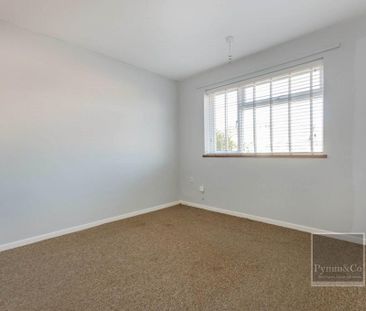 2 bedroom semi-detached bungalow to rent - Photo 3