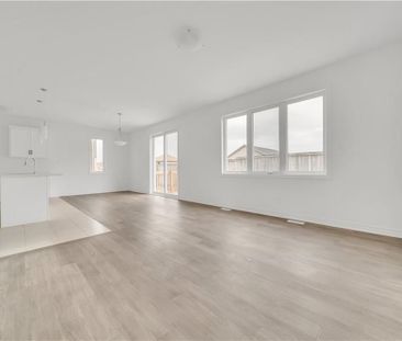 For Lease - 7871 SEABISCUIT Drive, Niagara Falls, Ontario - Photo 4