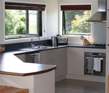 Modern Lynmore Home - Owhata - Photo 2