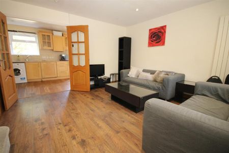 3 bedroom house to rent - Photo 2