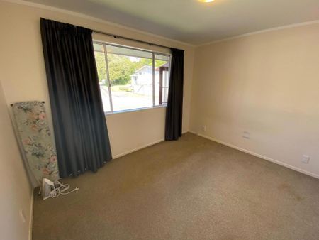 Churton Park, 2 Bedroom - Photo 4