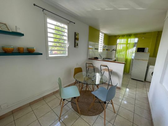 Appartement T2 PROCHE FOUILLOLE - Photo 1