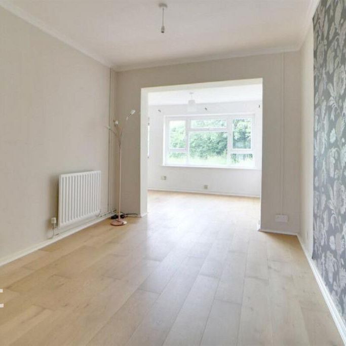 3 bedroom end of terrace house to rent - Photo 1