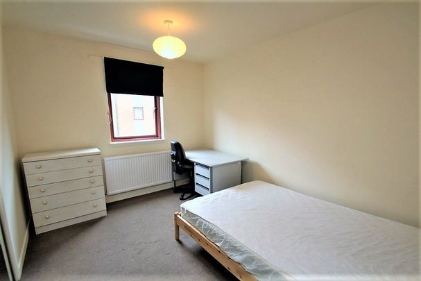 3 Bed Flat, Sienna Garden, EH9 - Photo 1